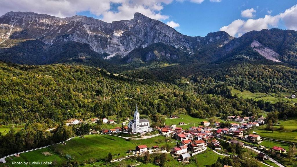 Apartamento Hisa Planica Kobarid Exterior foto